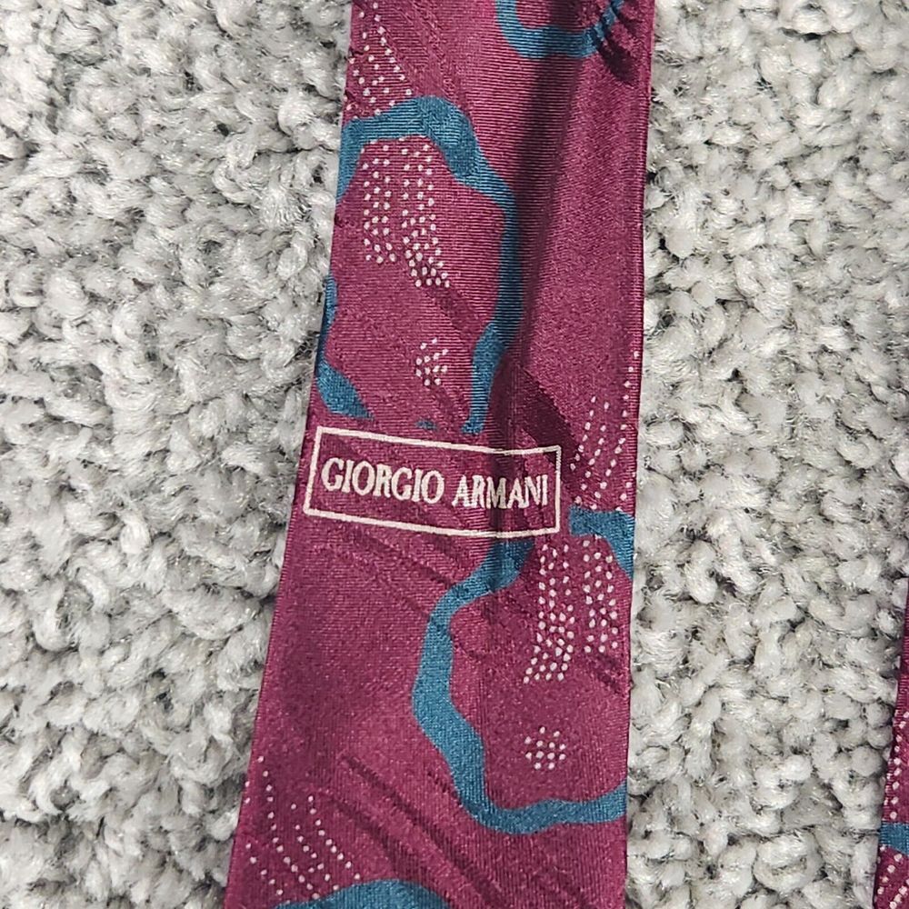 Giorgio Armani Cravette Silk Tie Maroon Necktie Geometric 3.5 x 56 Made Italy - Picture 2 of 6